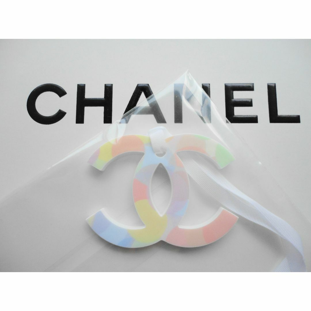 CHANEL(シャネル)のシャネル　パステル　チャーム　非売品♬ レディースのアクセサリー(チャーム)の商品写真