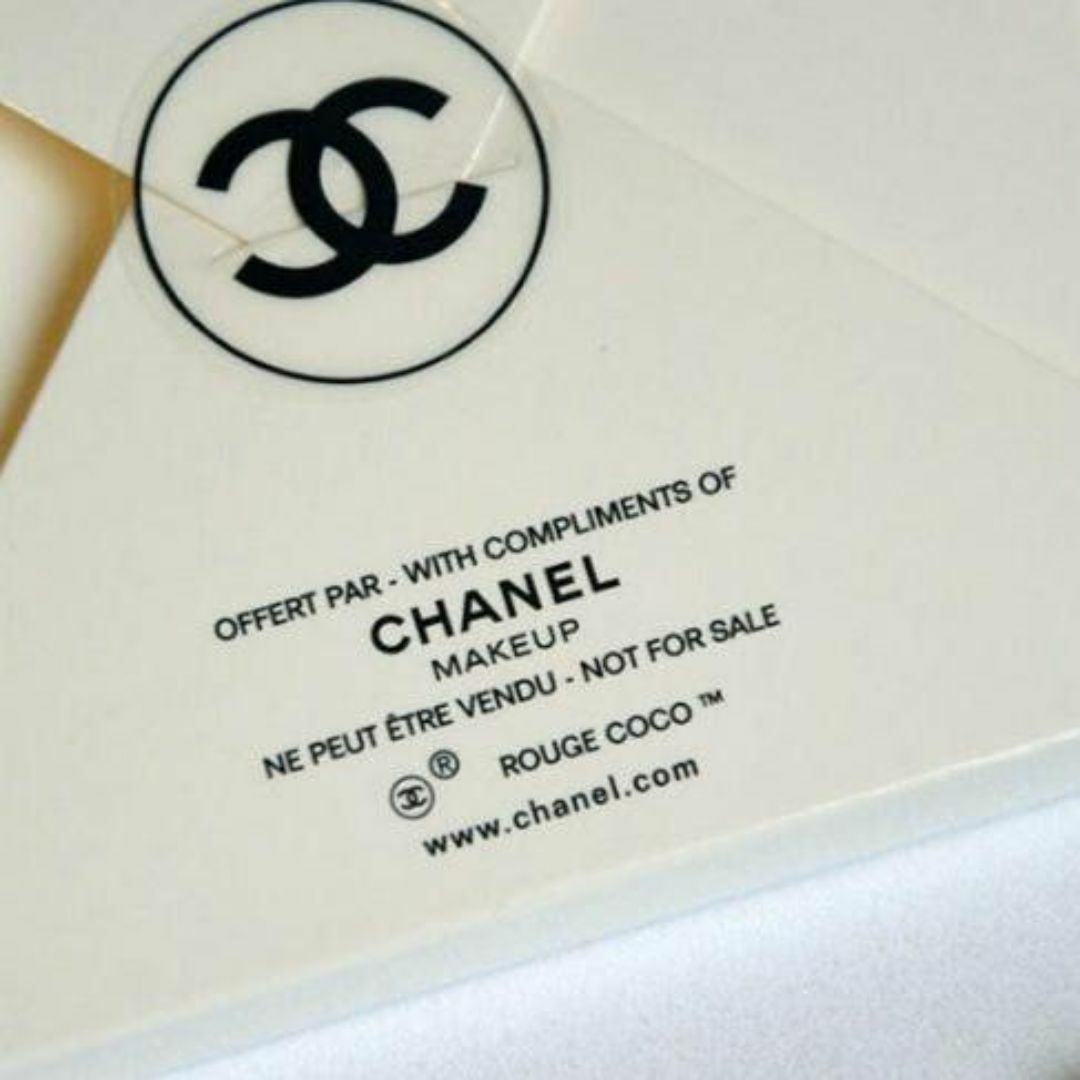 CHANEL(シャネル)の❣️シャネル❣️ リュージュココ　グロス＋スモールミラー　チャーム　非売品 レディースのアクセサリー(チャーム)の商品写真