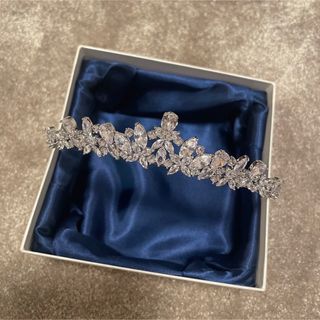 Vera Wang - 【美品】Love tiara ティアラ ヘッドドレス ブライダルウェディング