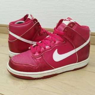 ナイキ(NIKE)のNIKE DUNK HIGH 限定レッドカラー　ST.VALENTINE'S D(スニーカー)