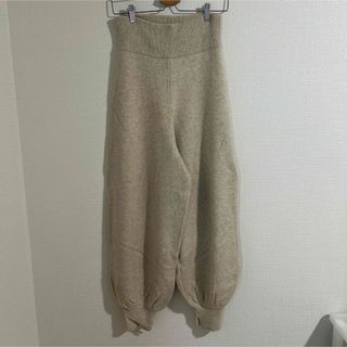 ナゴンスタンス(nagonstans)のnagonstans バルーンパンツ　ウール　サルエル　パンツ(サルエルパンツ)