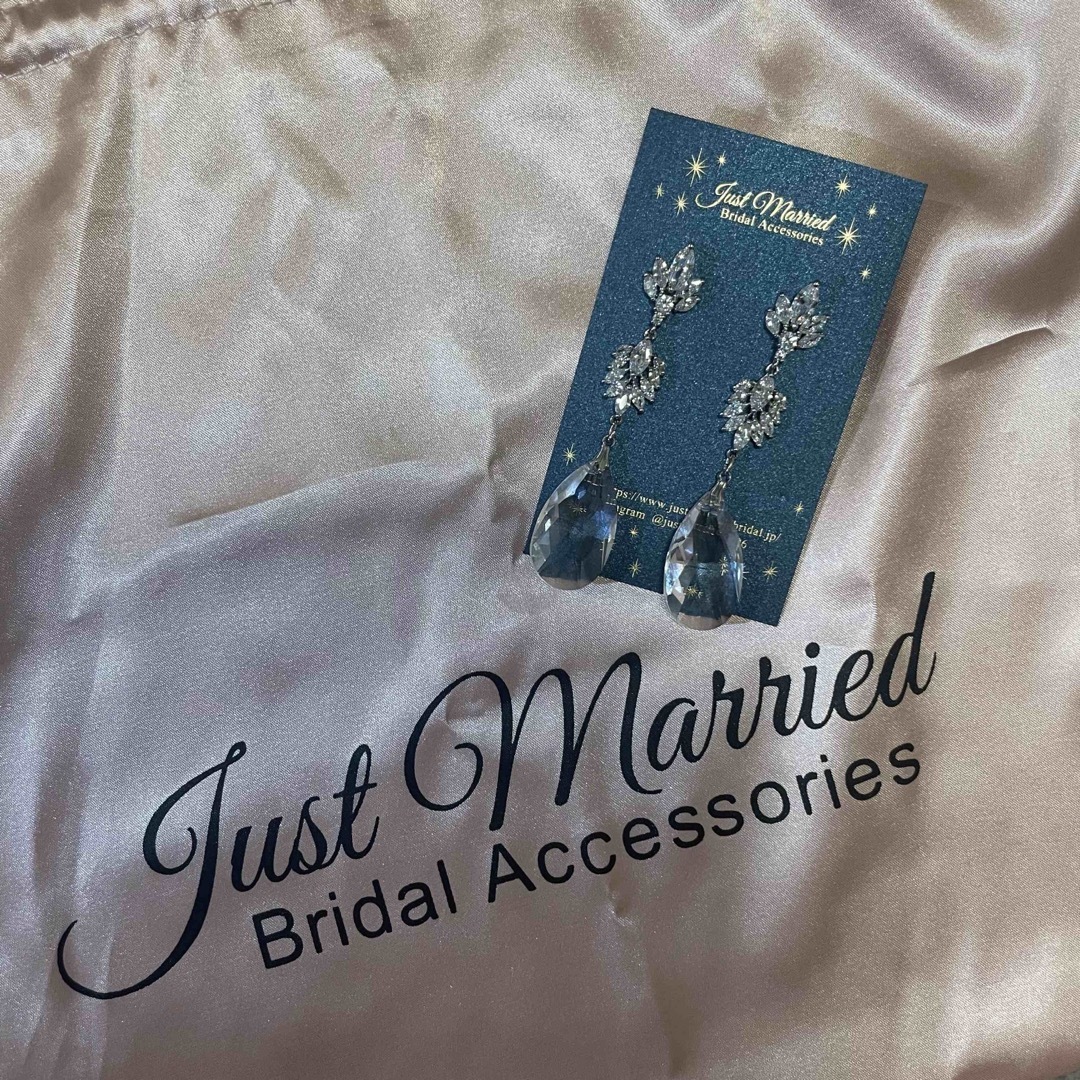 Vera Wang(ヴェラウォン)の【美品】just married 人気ピアス　ブライダル　アクセサリー レディースのアクセサリー(ピアス)の商品写真