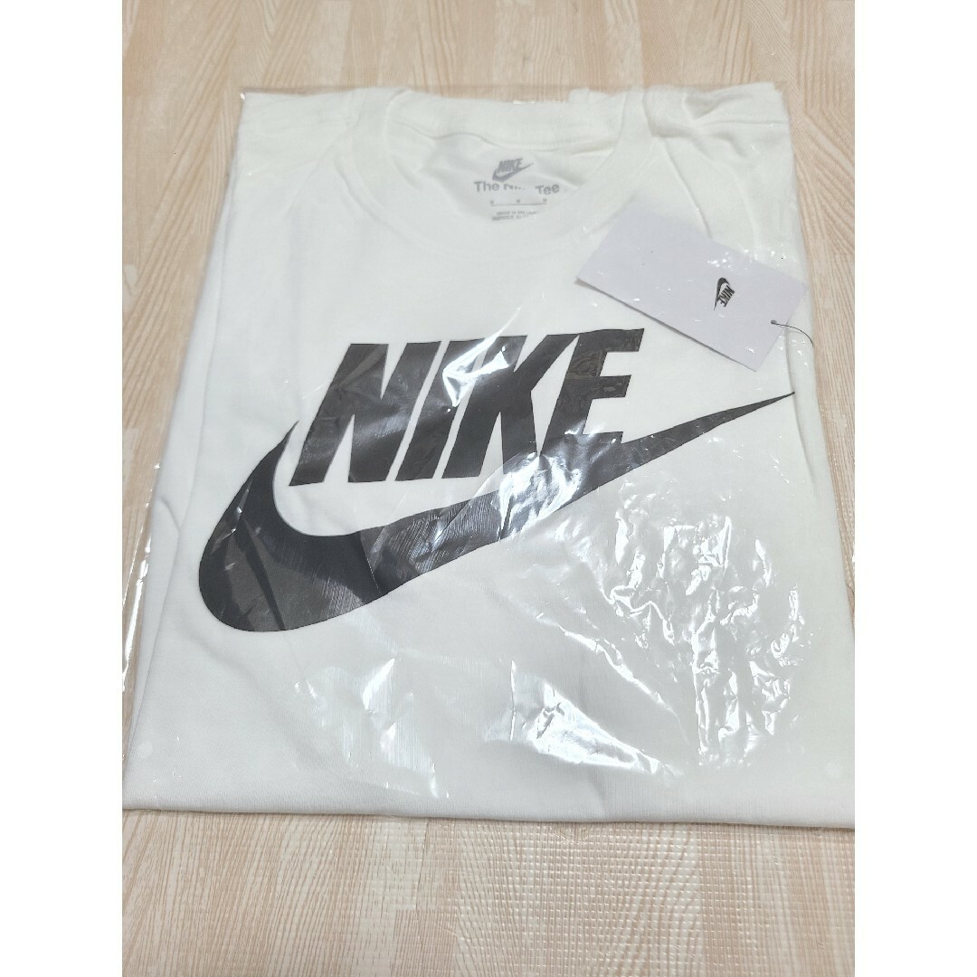 NIKE(ナイキ)のNIKE フューチュラ アイコン Tシャツ 新品未使用 メンズのトップス(Tシャツ/カットソー(半袖/袖なし))の商品写真