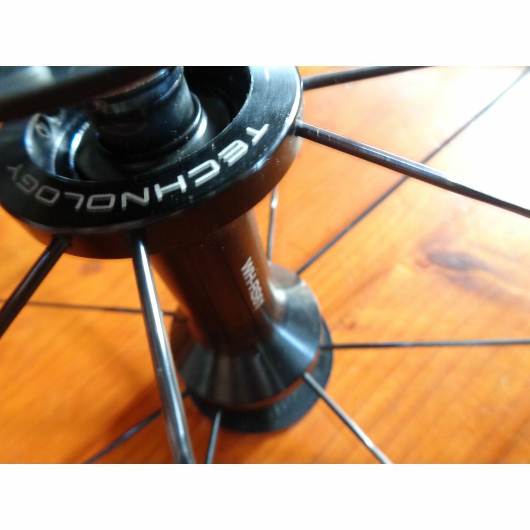 SHIMANO(シマノ)の＞ シマノ純正 ホイール 10/11速 チューブレス WH-RS61 スポーツ/アウトドアの自転車(パーツ)の商品写真