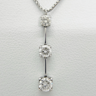 [新品同様]Pt850プラチナ天然ダイヤモンドペンダントネックレス日本製高級感(ネックレス)