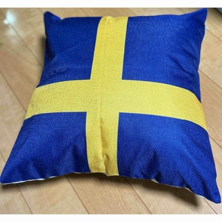 スェーデン　国旗柄　クッションカバー　45×45cm用　未使用　ボルボ　北欧(その他)
