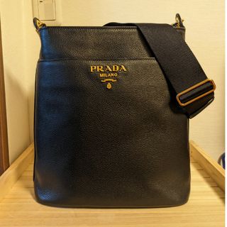 PRADA - 美品✨PRADA プラダ ショルダーバッグ A4収納可