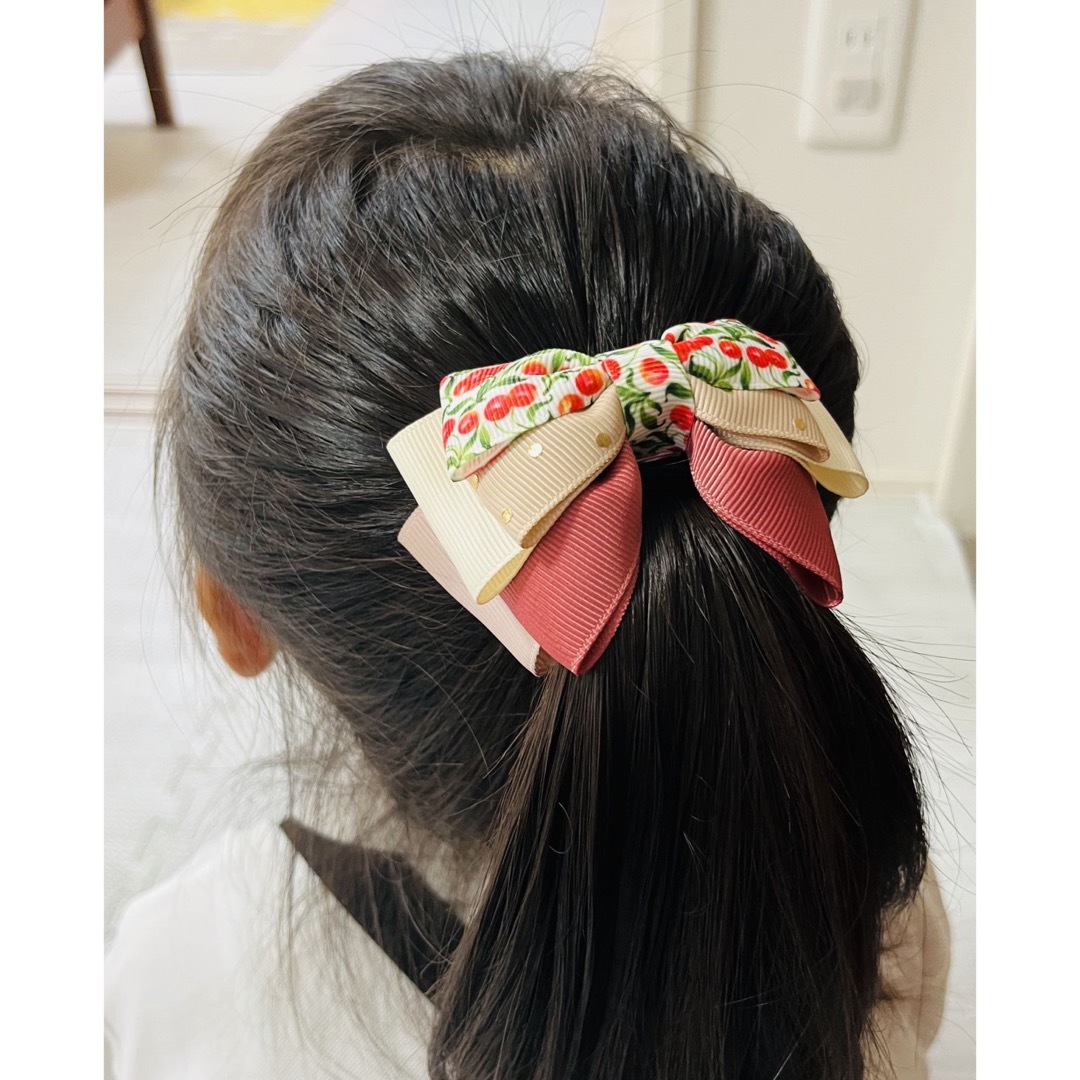 ハンドメイド ✳︎777✳︎ヘアゴム✳︎ ハンドメイドのキッズ/ベビー(ファッション雑貨)の商品写真