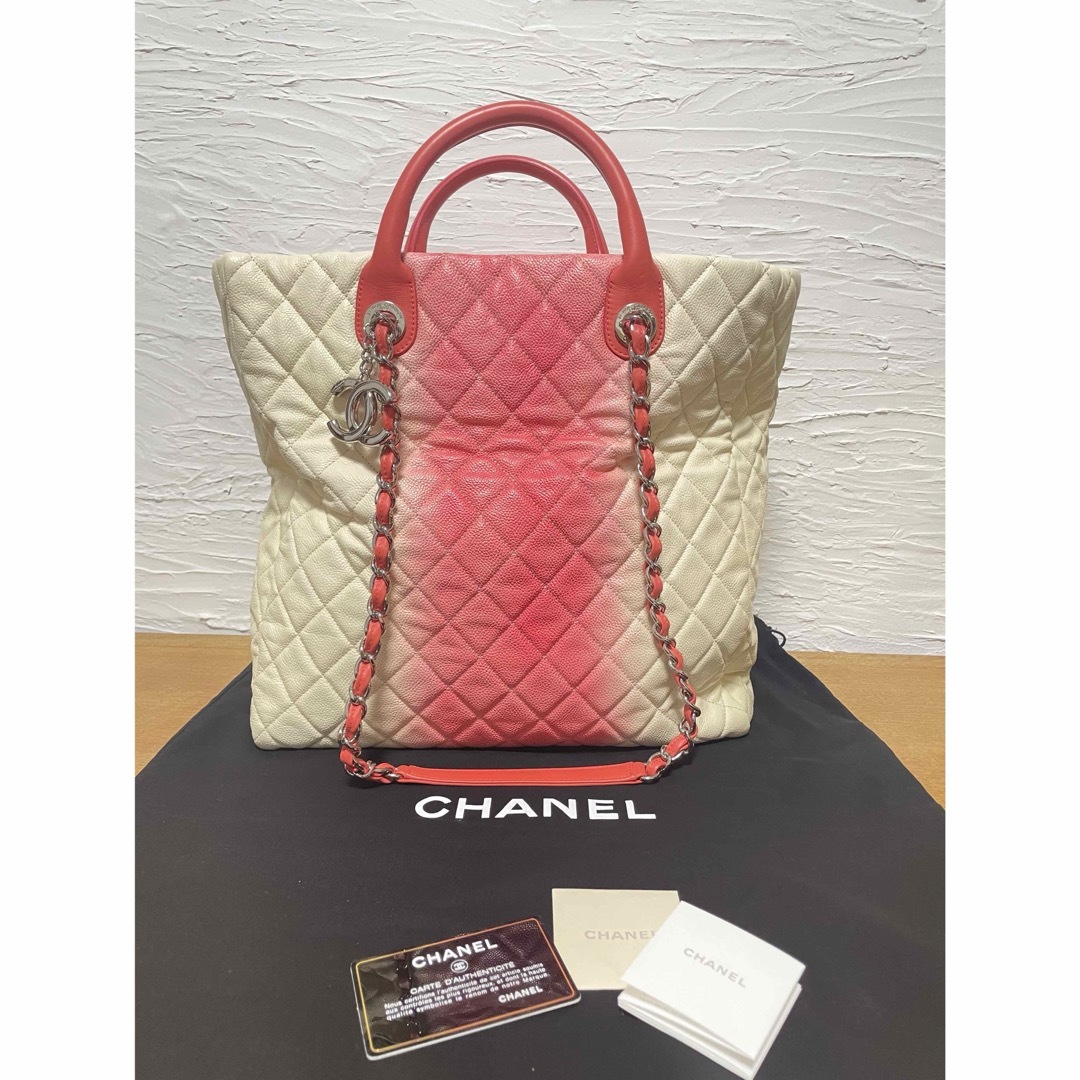 CHANEL(シャネル)の【CHANEL】チェーンショルダートートバッグ/キャビアスキン レディースのバッグ(トートバッグ)の商品写真