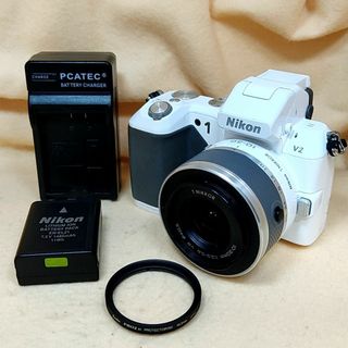 Nikon - ミラーレス一眼カメラ Nikon 1 V2 ズームキット ホワイト