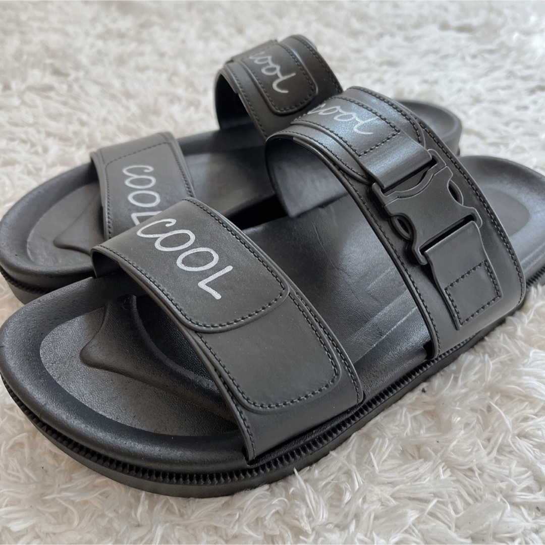 サンダル　レディース　24cm スポサン　ロゴ　黒　ブラック　カジュアル　韓国 レディースの靴/シューズ(サンダル)の商品写真