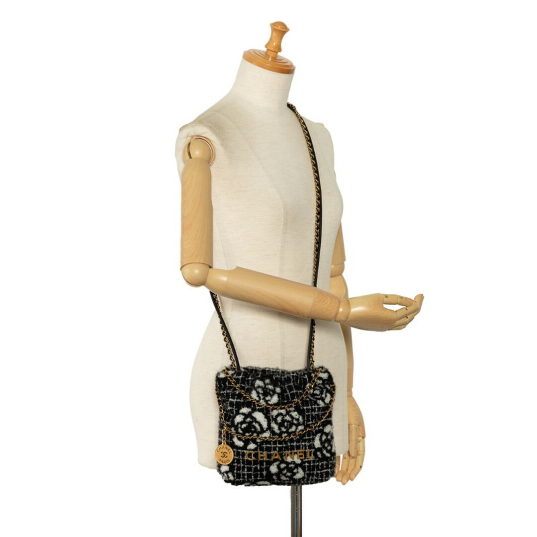 CHANEL - 美品 シャネル カメリア ココマーク ロゴ ゴールド金具 CHANEL - 美品 シャネル カメリア ココマーク ロゴ ゴールド金具