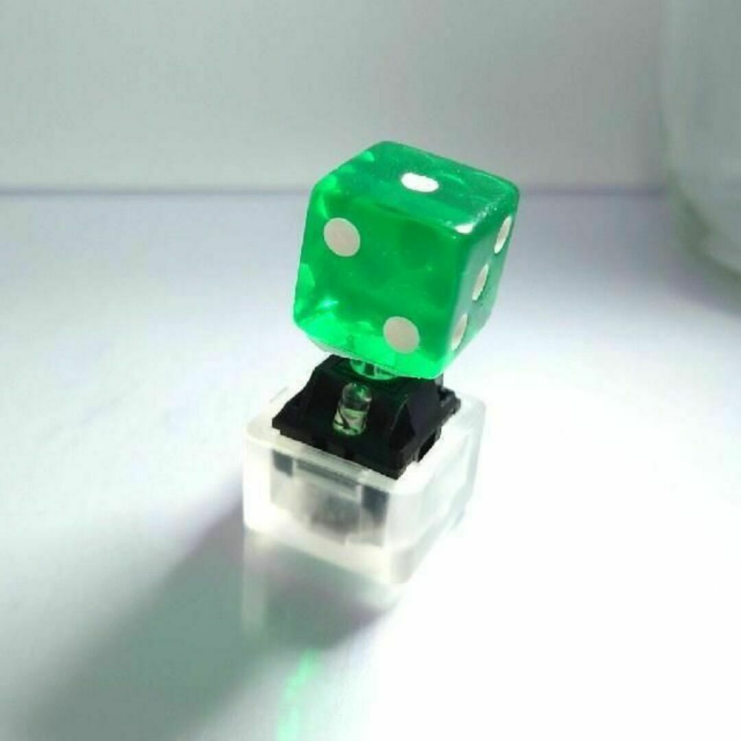 自作キーキャップ　ころころサイコロ　クリアグリーン　キートップ　keycap　緑 スマホ/家電/カメラのPC/タブレット(PC周辺機器)の商品写真