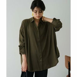 パルグループアウトレット(PAL GROUP OUTLET)の【カーキ】【Loungedress】サテンフレアシャツ(シャツ/ブラウス(長袖/七分))