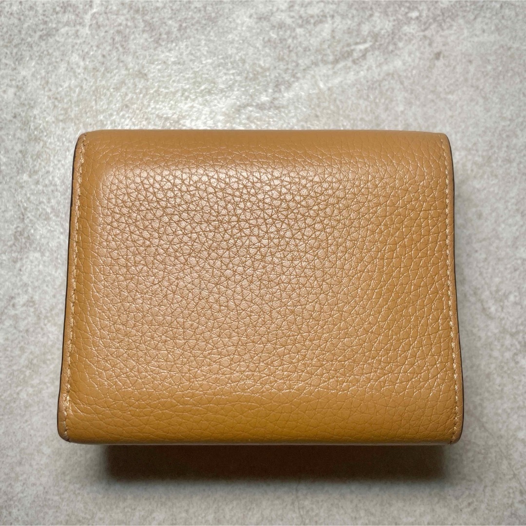 LOEWE(ロエベ)のロエベ スモールトリフォールド コンパクトウォレット 三つ折財布 レディースのファッション小物(財布)の商品写真