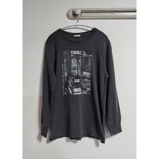 ジーユー(GU)の【GU】ロングスリーブ フォトプリントTシャツ  S  チャコールグレー(Tシャツ(長袖/七分))