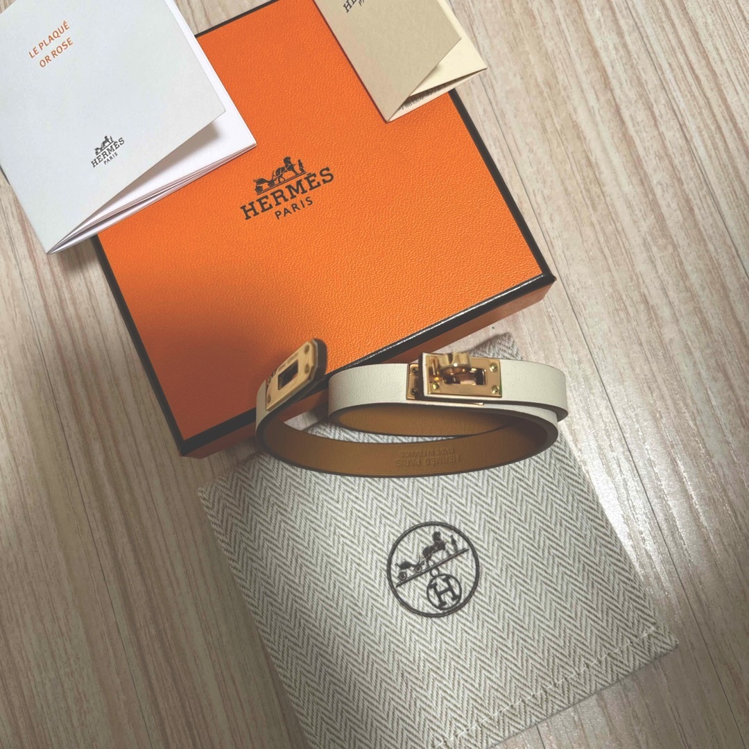 HERMES - 2023 エルメス レザーブレスレット 《ミニ・ケリー HERMES - 2023 エルメス レザーブレスレット 《ミニ・ケリー