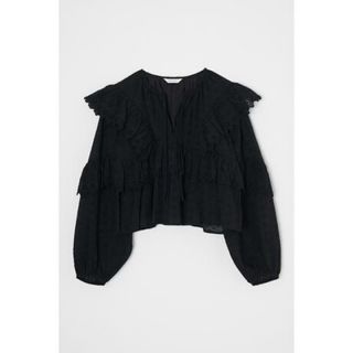 マウジー(moussy)のMOUSSY EYELET RUFFLE ブラウス(シャツ/ブラウス(長袖/七分))