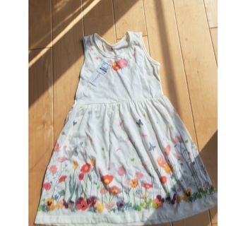 120新品　女の子ワンピース(ワンピース)