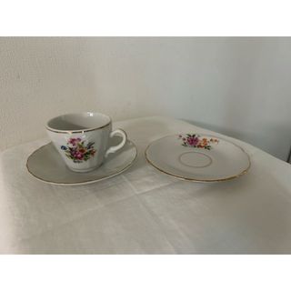 【中古】デミタスカップ  ソーサー　花柄　カップ1個　ソーサー2枚(食器)