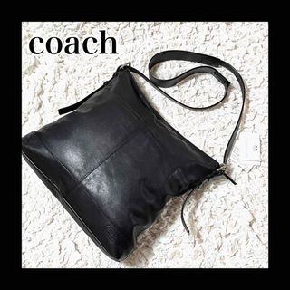 コーチ(COACH)の美品　コーチ　ショルダーバッグ　ワンショルダー　レザー　A4　ロゴ　チャーム　黒(ショルダーバッグ)