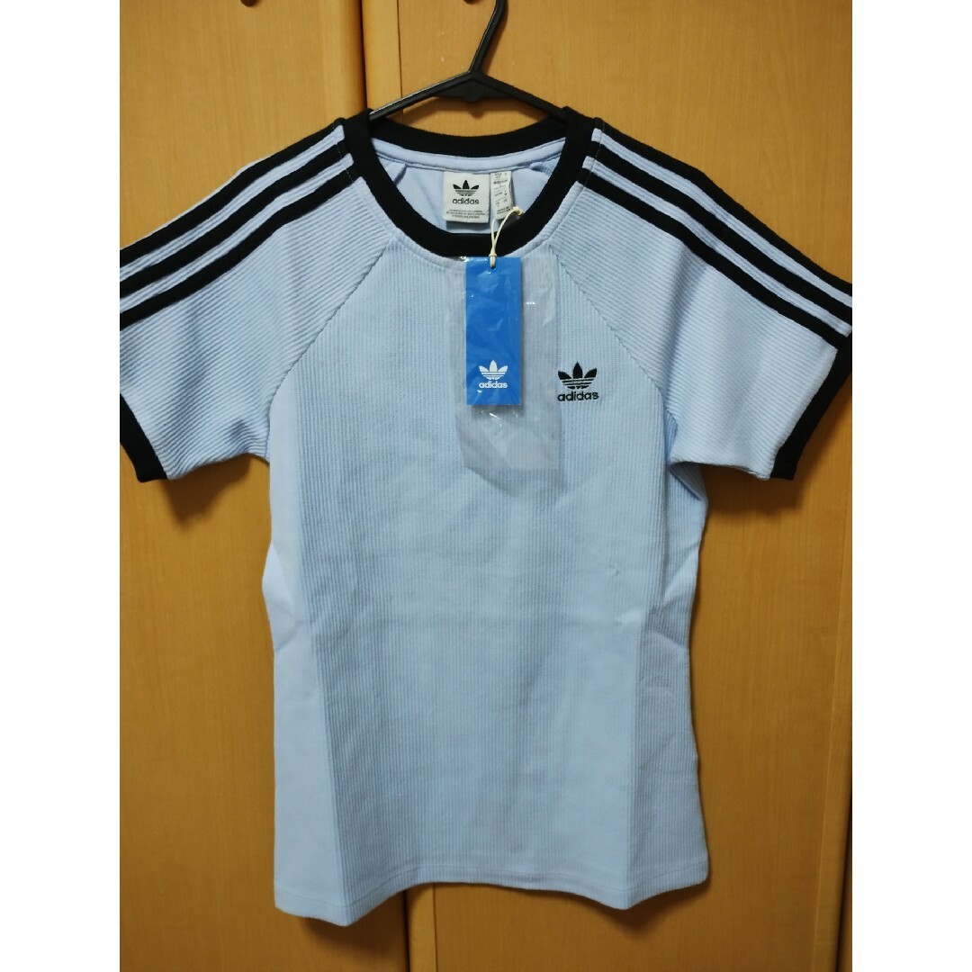 adidas(アディダス)のadidas originals スリーストライプス　Tシャツ レディースのトップス(Tシャツ(半袖/袖なし))の商品写真