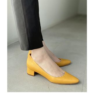 マノロブラニク(MANOLO BLAHNIK)のアパルトモン　MANOLO BLAHNIK LISTONY (ハイヒール/パンプス)