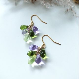 訳あり出品✿カラフルチェコドロップのふさふさピアス✿A(ピアス)