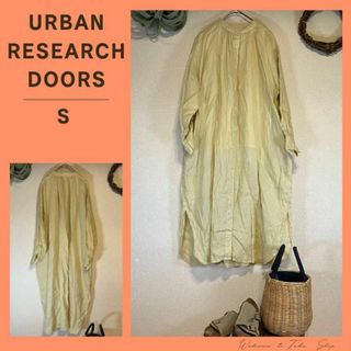 アーバンリサーチドアーズ(URBAN RESEARCH DOORS)の美品》アーバンリサーチドアーズ　リネン麻　ギャザーワンピースS　黄色　長袖(ロングワンピース/マキシワンピース)