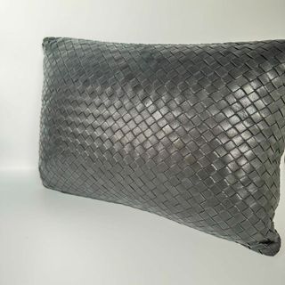 ボッテガヴェネタ(Bottega Veneta)の【希少】BOTTEGA VENETA イントレチャートクッション　ブラック(クッション)