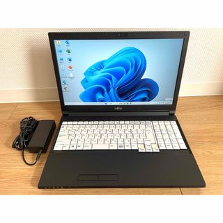 フジツウ(富士通)のFUJITSU LIFEBOOK /Win11 Core i7 SSD256GB(ノートPC)