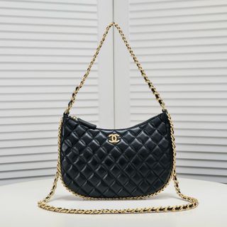 シャネル(CHANEL)のCHANEL シャネル ショルダーバッグ(ロングワンピース/マキシワンピース)