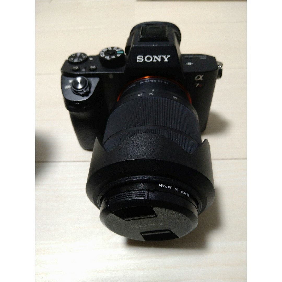 SONY(ソニー)のSONY ソニー α7RII   ボディ レンズセット　ケース　バッテリー3個付 スマホ/家電/カメラのカメラ(ミラーレス一眼)の商品写真