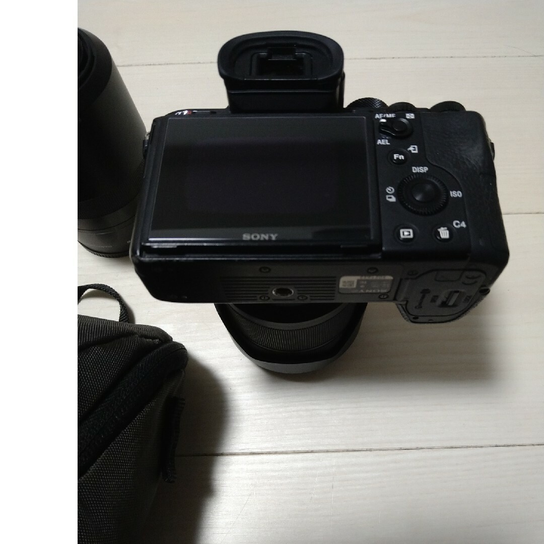 SONY(ソニー)のSONY ソニー α7RII   ボディ レンズセット　ケース　バッテリー3個付 スマホ/家電/カメラのカメラ(ミラーレス一眼)の商品写真