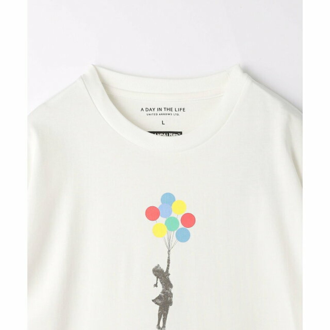 a day in the life(アデイインザライフ)の【WHITE】【M】<BRANDALISED * A DAY IN THE LIFE >バンクシー Tシャツ3 メンズのトップス(Tシャツ/カットソー(半袖/袖なし))の商品写真