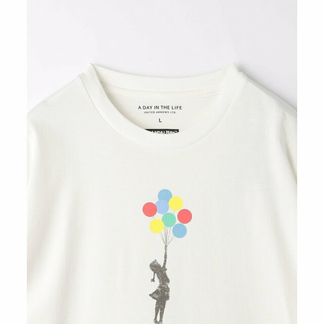 a day in the life(アデイインザライフ)の【WHITE】<BRANDALISED * A DAY IN THE LIFE >バンクシー Tシャツ3 メンズのトップス(Tシャツ/カットソー(半袖/袖なし))の商品写真