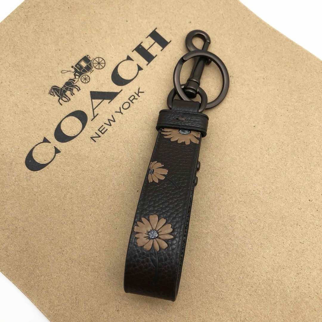 COACH(コーチ)の【COACH☆新品】 ループ バッグ チャーム・フローラル プリント！花柄！新作 レディースのファッション小物(キーホルダー)の商品写真