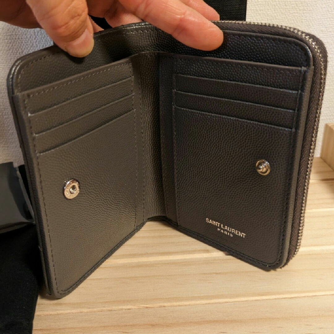 Saint Laurent - 極美品✨ Saint Laurent サンローラン 折り財布の通販 Saint Laurent - 極美品✨ Saint Laurent サンローラン 折り財布の通販
