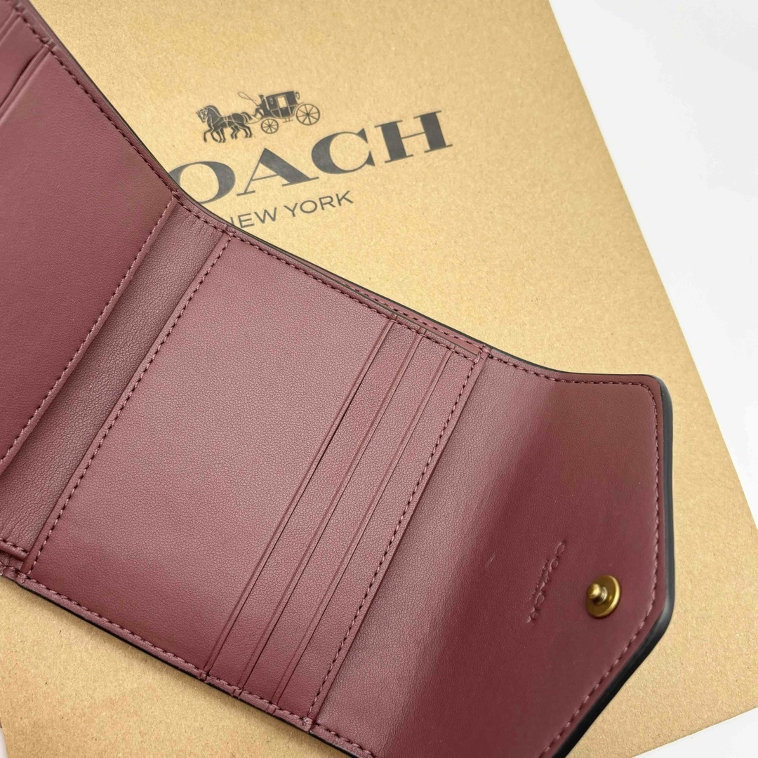 COACH(コーチ)の【COACH☆新品】ウィン スモール ウォレット・フローラル プリント！ブラック レディースのファッション小物(財布)の商品写真