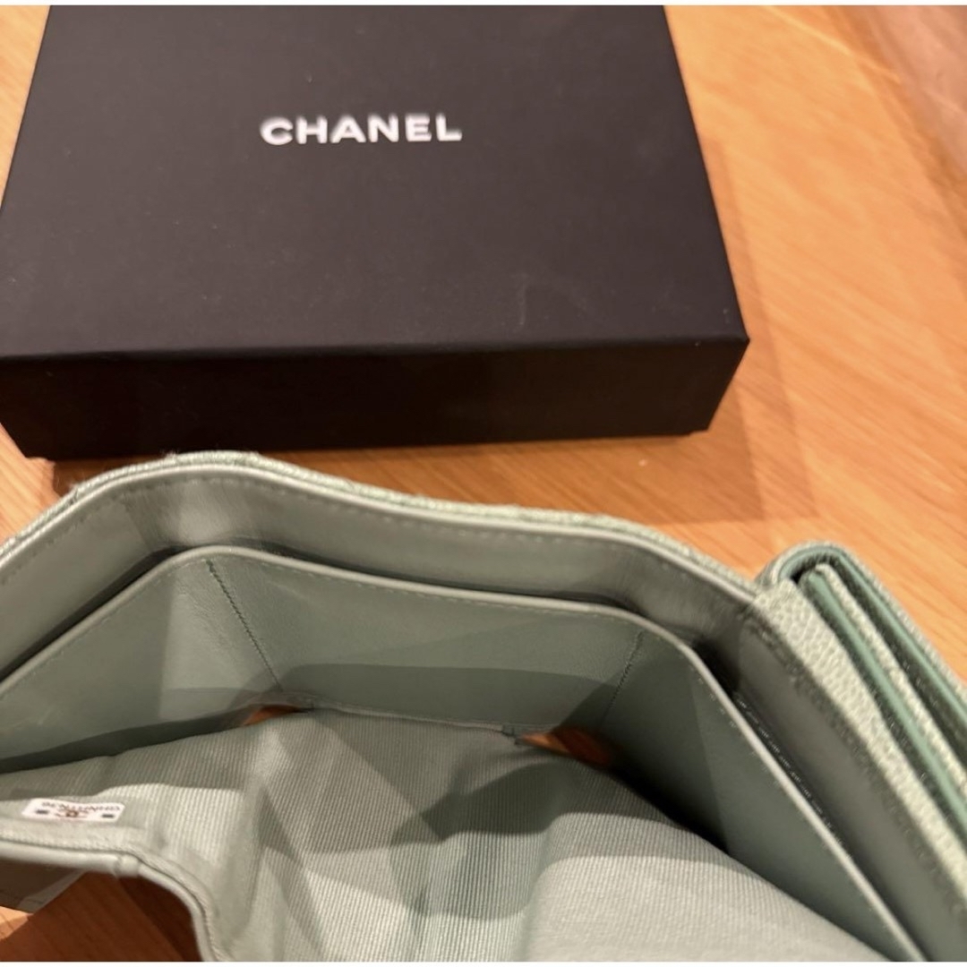 CHANEL(シャネル)のCHANEL 三つ折り財布 スモールフラップウォレット レディースのファッション小物(財布)の商品写真