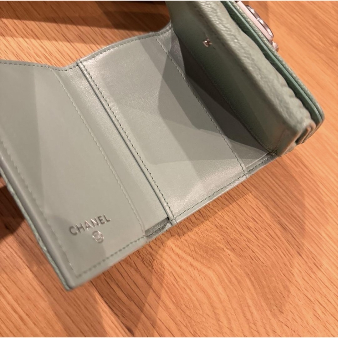 CHANEL(シャネル)のCHANEL 三つ折り財布 スモールフラップウォレット レディースのファッション小物(財布)の商品写真