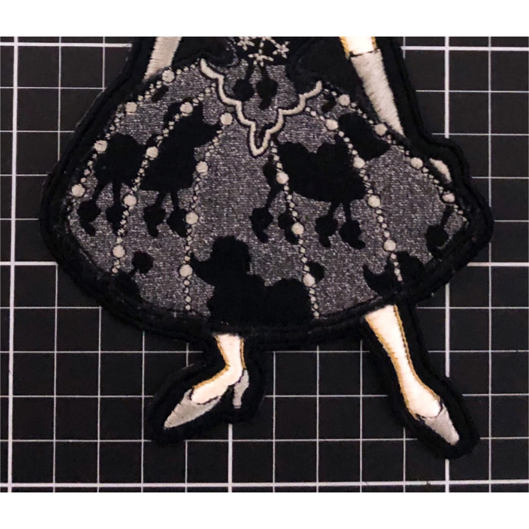 ロラライハリス　刺しゅう　アップリケ　ツインテール　プードル　ワッペン ハンドメイドの素材/材料(生地/糸)の商品写真