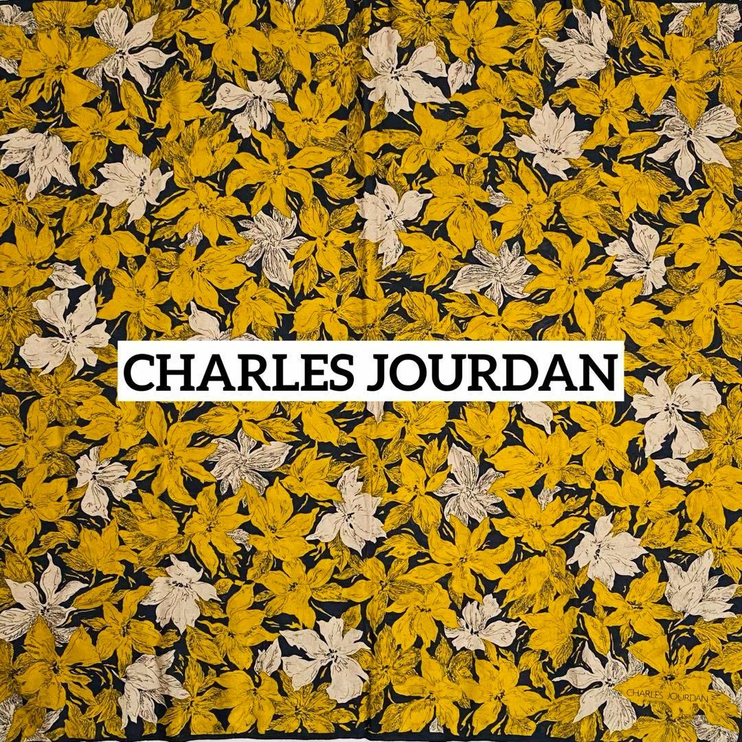 CHARLES JOURDAN(シャルルジョルダン)の★CHARLES JOURDAN★ スカーフ 花柄 シルク ネイビー イエロー レディースのファッション小物(バンダナ/スカーフ)の商品写真