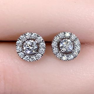 デビアス(DE BEERS)のフォーエバーマーク　センターオブマイユニバース 0.76ct ダイヤモンドピアス(ピアス(両耳用))