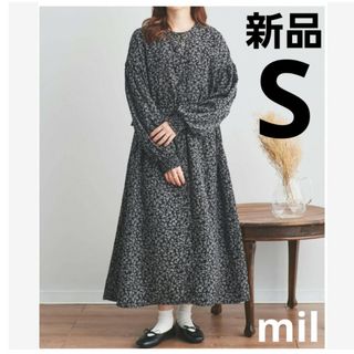 【新品】mil chiii ミル 小花柄ドロストワンピース 低身長 小柄 黒(ロングワンピース/マキシワンピース)