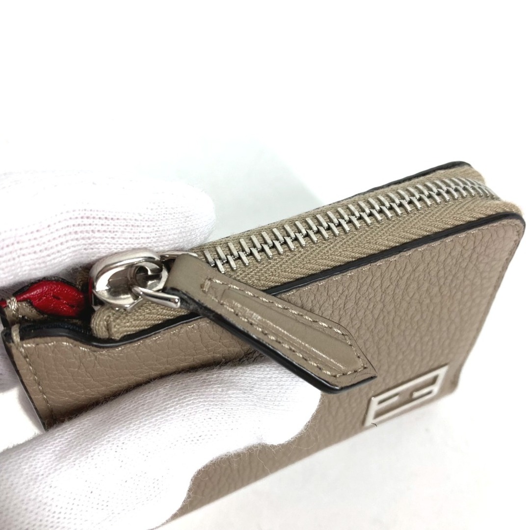 FENDI - フェンディ FENDI ロゴ 7M0330 フラグメントケース 財布 FENDI - フェンディ FENDI ロゴ 7M0330 フラグメントケース 財布