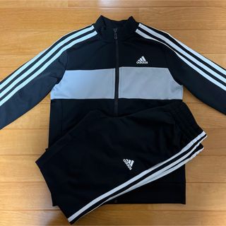 アディダス(adidas)のADIDAS ⭐︎ アディダス　ジャージ　上下セット140cm(その他)