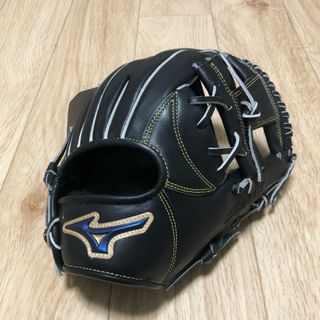 ミズノ(MIZUNO)のミズノ 軟式用 内野手向け サイズ9 ブラック 軟式用グローブ (グローブ)