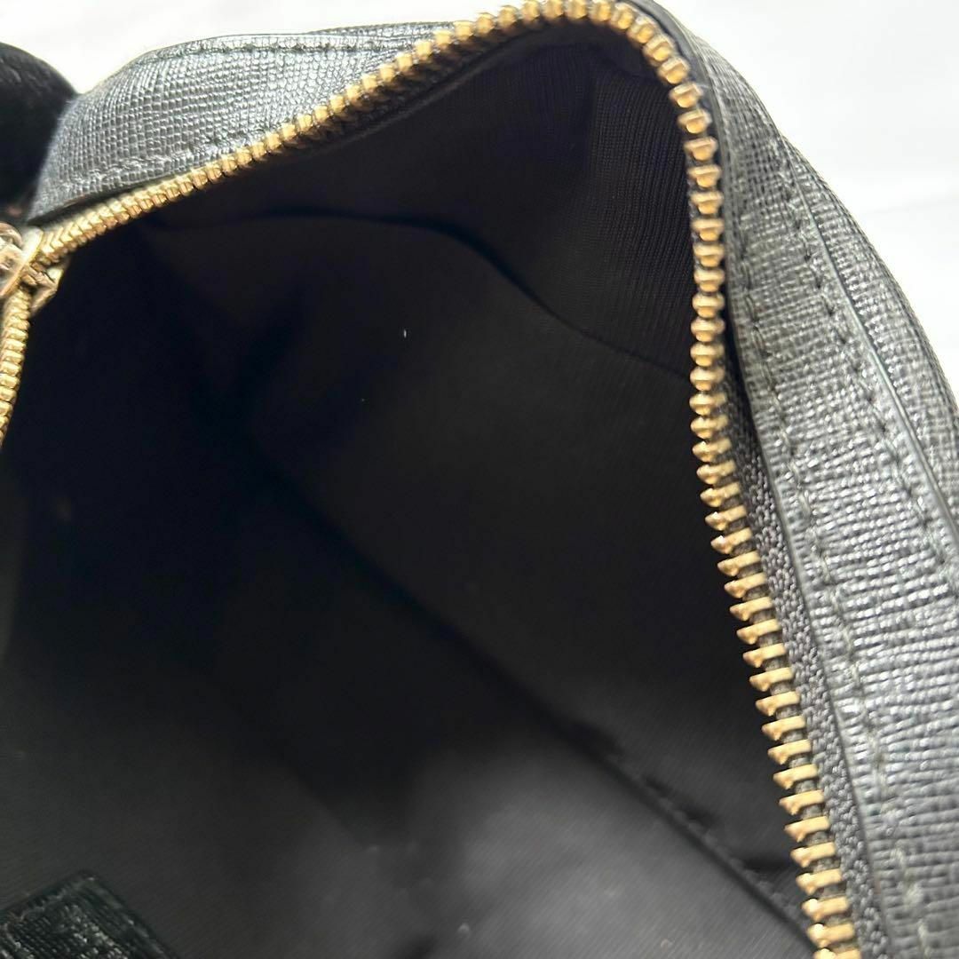Furla(フルラ)の✨美品✨FURLA ショルダーバッグ　ハーフムーン　レザー　ブラック　本革 レディースのバッグ(ショルダーバッグ)の商品写真