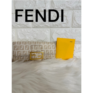 フェンディ(FENDI)のFENDI フェンディ 二つ折り長財布 PVC FFロゴ金具 ベージュ 花柄(財布)